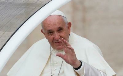 Papa osudio pohlepni konzumerizam i podsjetio da se Isus rodio u štali