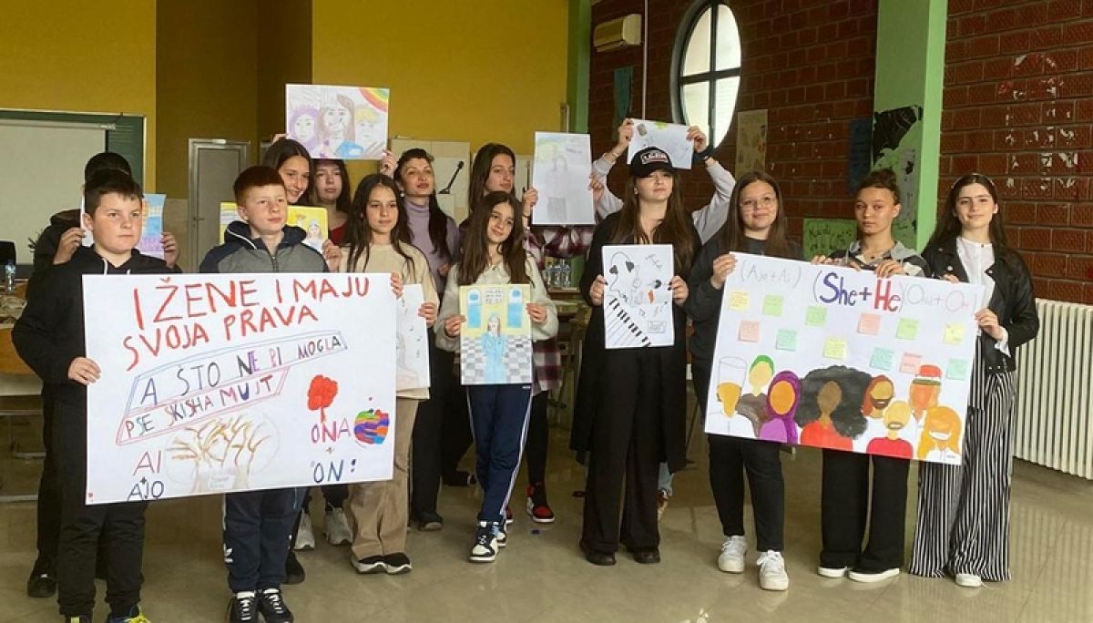 Više od 30 učenika iz Tuzi pohađalo radionicu na temu rodne ravnopravnosti i umjetnosti