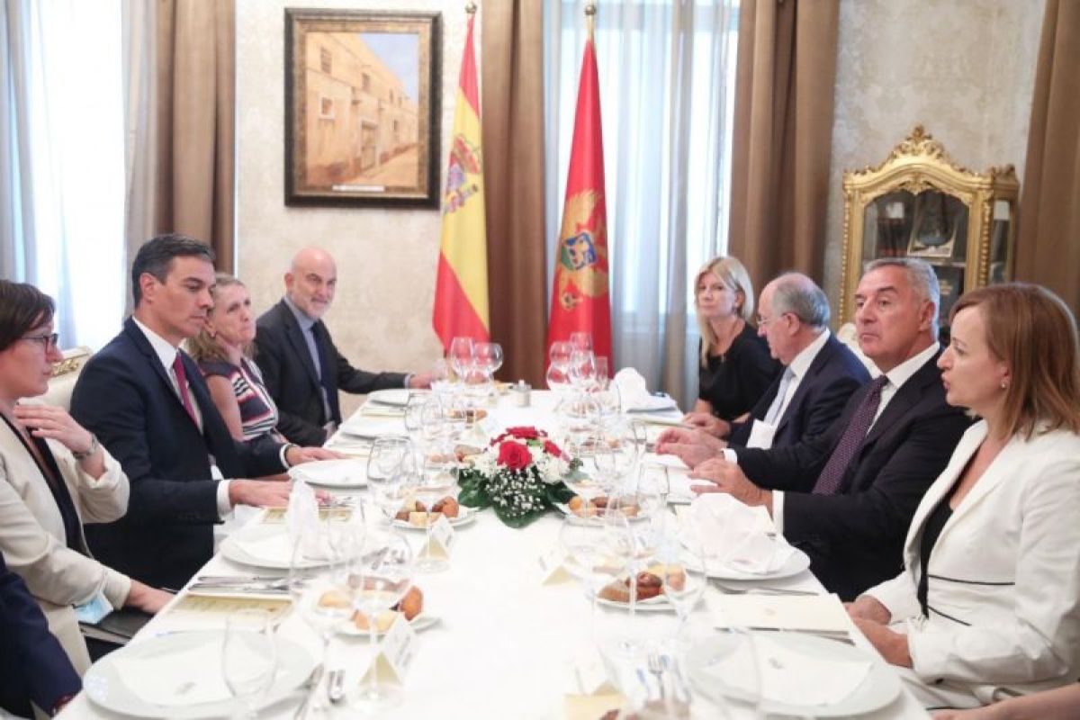 VIDEO-Đukanović priredio svečani ručak u čast španskog premijera