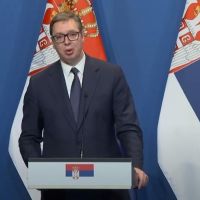 Vučić: Cijeli svijet skoči da brani Ukrajinu, a kada Srbiji otimaju dio teritorije, onda ništa