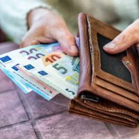 Prosječna plata u februaru iznosila 771 euro