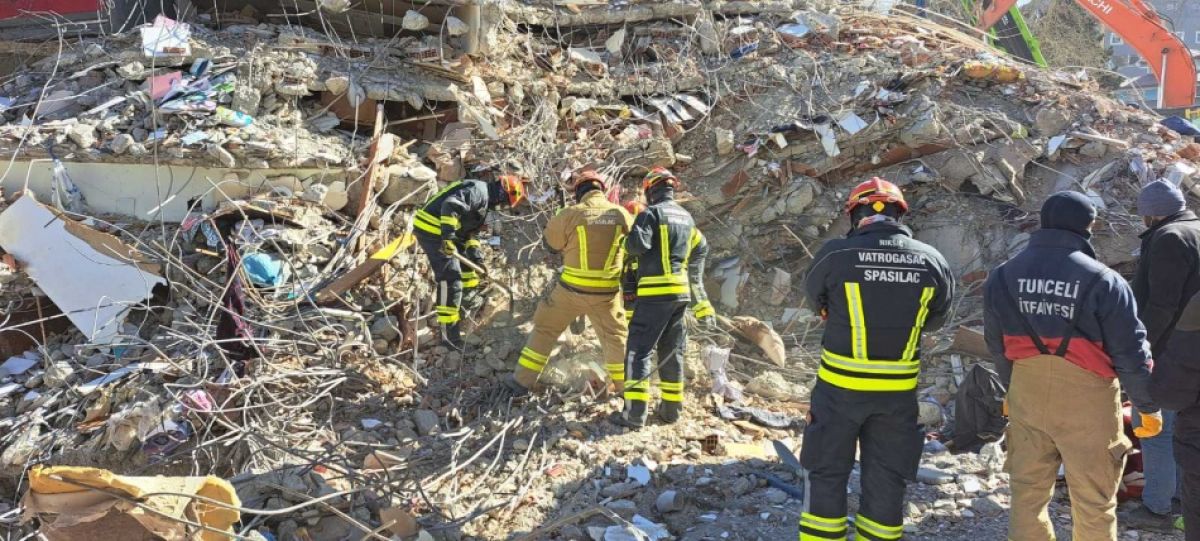 Težak dan za nikšićke vatrogasce, iz ruševina izvukli 12 stradalih