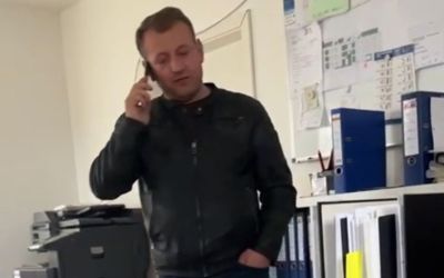 VIDEO – Kupovina glasova za Đukanovića na djelu! „Meni se pare moraju dati“