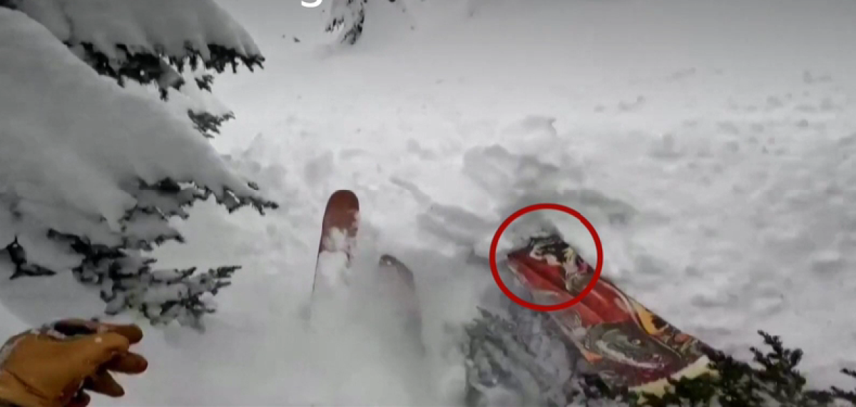 VIDEO – U zastrašujućoj akciji skijaš spasao život snouborderu zatrpanom u snijegu