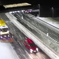 VIDEO – Monteput upozorio: Strogo zabranjeno voziti između dva snjegočistača i preticati ih