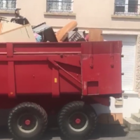 VIDEO – Vlasnik stana se osvetio stanarima koji mu nisu plaćali kiriju i koji su ostavili smeće i otišli