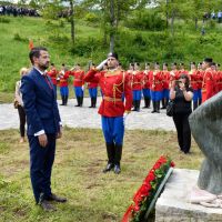 Milatović odao počast žrtvama u Pivskim Dolima: Ne smijemo zaboraviti nedužno stradanje naših predaka, rođaka i komšija