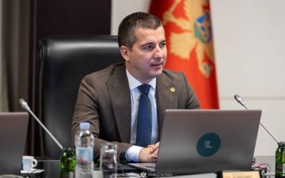 Bečić: Svako ko se danas protivi vetingu ne brani državu, nego one koji su je godinama rušili