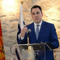 Vuković: Protiv sam smanjenja plata zaposlenih u Glavnom gradu, ti ljudi zaslužuju najveće moguće poštovanje