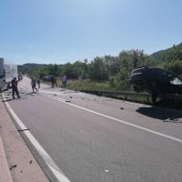 Sudar više vozila u Trubjeli, poginula jedna osoba