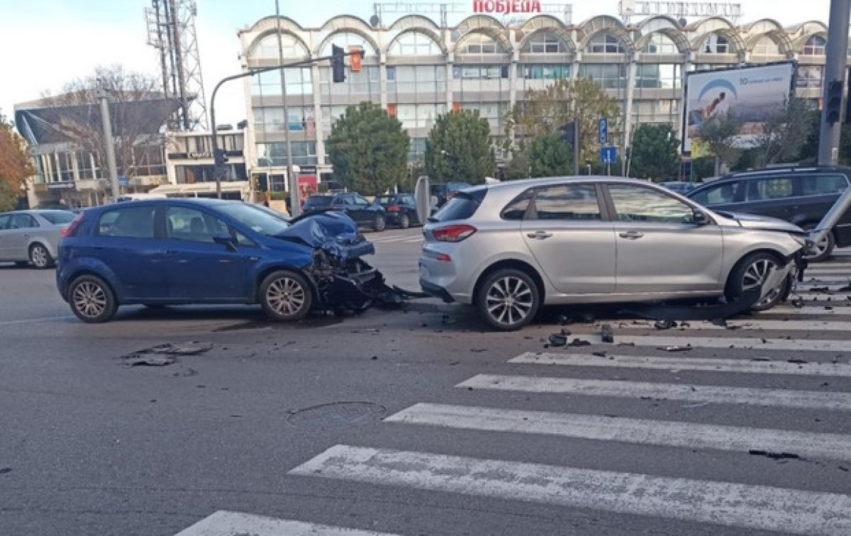 Sudar u centru Podgorice: Povrijeđene tri osobe