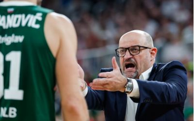 VIDEO – Crnogorski trener htio da bije sudiju