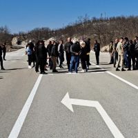 Mještani nikšićkih sela na sat blokirali magistralni put Nikšić – Vilusi