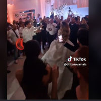 Urnebesni video – Pogledajte kako Dritan igra šotu sa mladom na svadbi