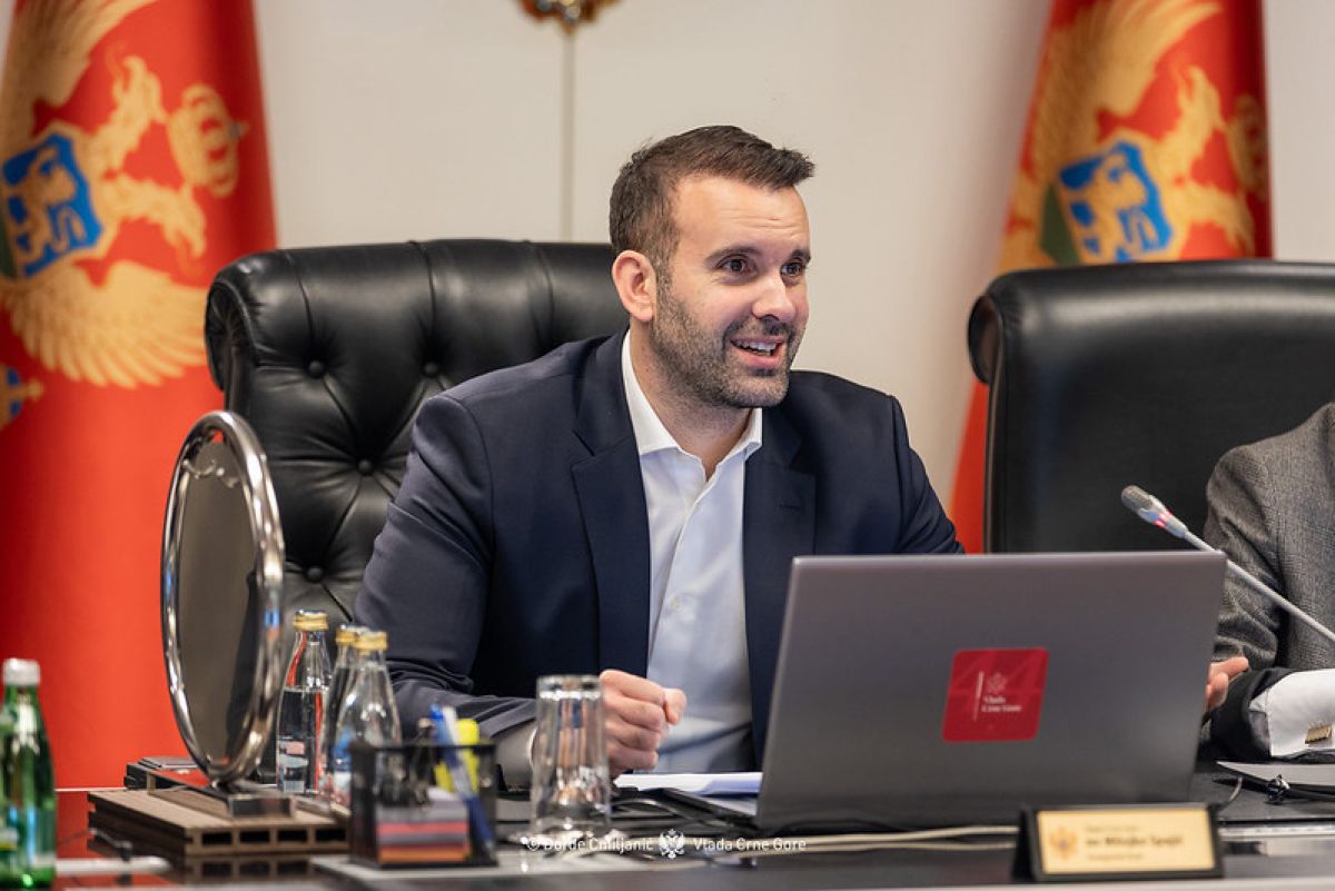 Spajić: Smanjujemo broj bolovanja i ugovora o djelu, unapređujemo propise
