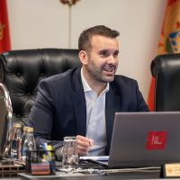 Spajić: Smanjujemo broj bolovanja i ugovora o djelu, unapređujemo propise