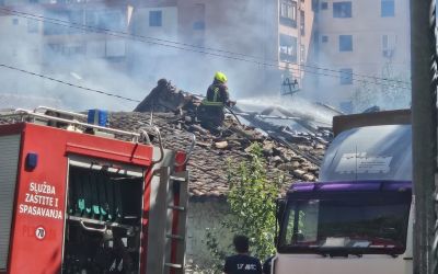 Izgorjela kuća u Podgorici, povrijeđena jedna osoba