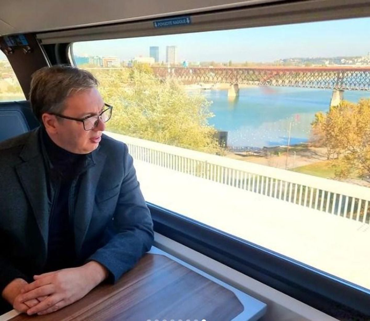 Srbiji predat prvi Štadlerov brzi voz; Vučić: Brze pruge i moderni vozovi nova slika Srbije