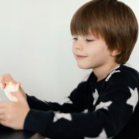 Djeca u začaranom krugu ispred ekrana: Kakve sve posljedice izaziva prekomjerni boravak u digitalnom svijetu