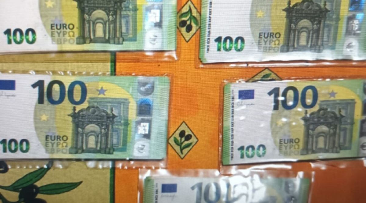 Hapšenje u Herceg Novom: Zaplijenjen kokain i marihuana, oduzeto više od 12.000 eura