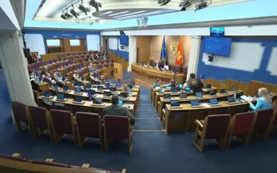 Marković: Posljednji voz da uđemo u EU; Dizdarević: Evropski zakoni se brane deklarativno