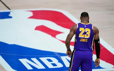 Lebron Džejms sa 40 godina u idealnoj petorci NBA