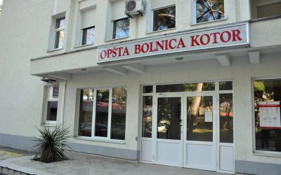 U kotorskoj bolnici odbili transport pacijenta: Vozilo čuvaju ako se zapuca u gradu