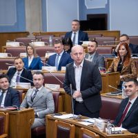 Knežević: Nećemo glasati za rekonstrukciju Vlade