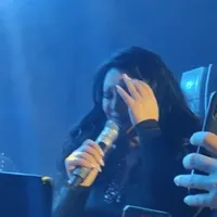 VIDEO – Dragana Mirković jecala i plakala na nastupu