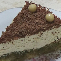 Ljetnja poslastica koja ne mora da se peče: Ledeni krem kolač sa kafom