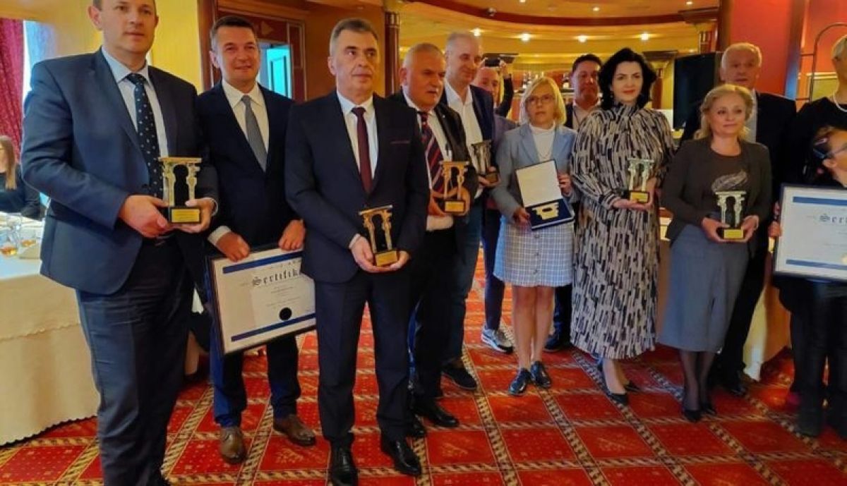 Milutin Đukanović dobio prestižnu nagradu „Zlatni most“