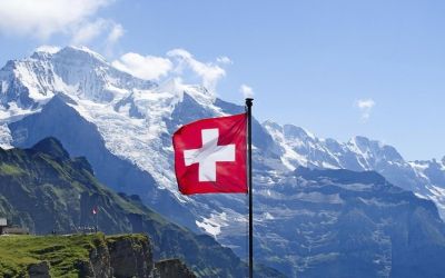 Švajcarski poslanici odobrili zabranu isticanja kukastog krsta