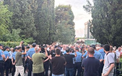 Završen protest zbog dodjele Trinaestojulske nagrade, incidenti, povrijeđeni