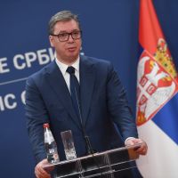 Vučić: Srbi se u Crnoj Gori posmatraju kao remetilački faktor za formiranje Vlade
