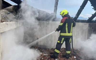 Požar u Tološima, izgorio krov kuće