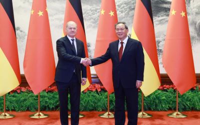 Kineski premijer razgovarao sa njemačkom kancelarom i pozvao na novi nivo bilateralnih odnosa