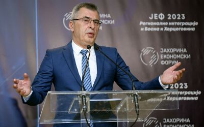 Đukanović: Nema partijskog zapošljavanja, o cijeni struje do kraja godine