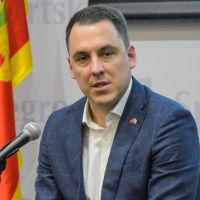 Vuković: Nema smanjenja zarada zaposlenima u Glavnom gradu, čestitam DPS-u
