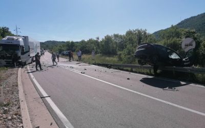 Sudar više vozila u Trubjeli, poginula jedna osoba