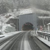 FOTO – Vozite oprezno: Ima snijega, putevi klizavi…