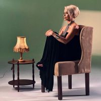Suzana Tot na rođendan objavila “Akšam” – pjesmu koja se tiče svih nas