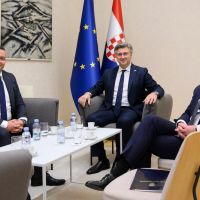 Plenković: Hrvatska će budno pratiti politička dešavanja u Crnoj Gori