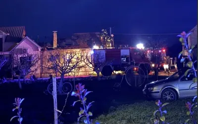 Izgorio krov kuće u Nikšiću