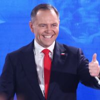 Ko je novi predsjednik Poljske Karol Navrocki?