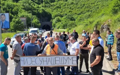 Sjutra blokada na putu Nikšić – Vilusi zbog zabrane sječe u privatnim šumama