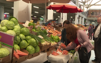 Kupci nezadovoljni: Cijene na pijacama visoke, skuplje nego u supermarketima