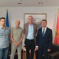 Aleksić i Sindikat prosvjete: Nastavak dijaloga i kompromis za rješenje situacije