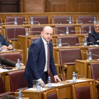 Knežević: Zbog Rezolucije u Jasenovcu povampiren Ranko Krivokapić – Hrvatima dostavio sedam imena za crnu listu