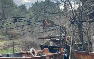 Zapaljena dva turistička broda u Virpazaru, vlasnik: Ovdje je kriminal
