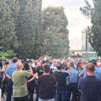 Završen protest zbog dodjele Trinaestojulske nagrade, incidenti, povrijeđeni